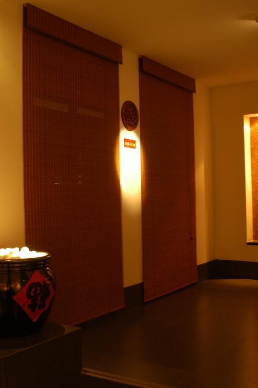 Baolong Homelike Hotel - Henglong Hotel Jingan Exteriör bild