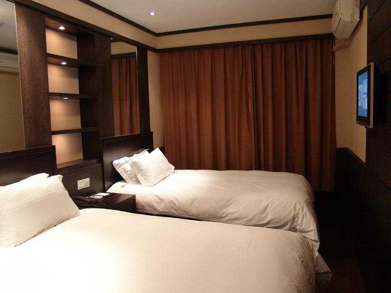 Baolong Homelike Hotel - Henglong Hotel Jingan Exteriör bild